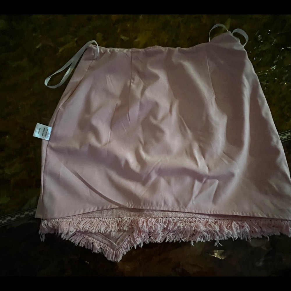 Skirts - Picture 8 of 9